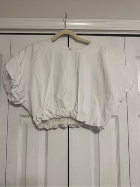 GB bubble crop top